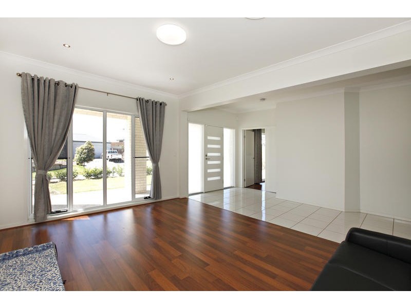 3 Bunya Street, Moggill QLD 4070